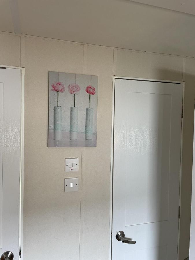 Impeccable 4-bed Caravan In Holiday home Clacton-on-Sea